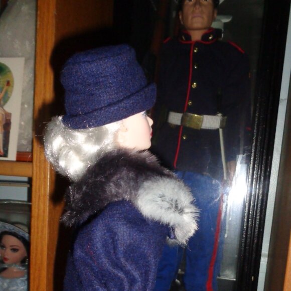 FABULOUS GRAND HOTEL REPLICA WORN BY GRETA GARBO-FABULOUS COAT,HAT-EXCELLENT- - Picture 3 of 7